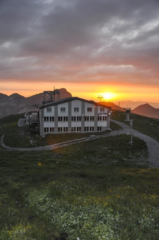 Berghotel Bonistock Frutt Exteriér fotografie